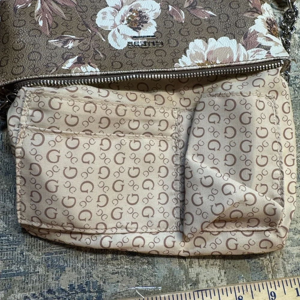 GUESS Factory Beckley Double-Zip Crossbody in Mocha Floral 3 compartment EUC